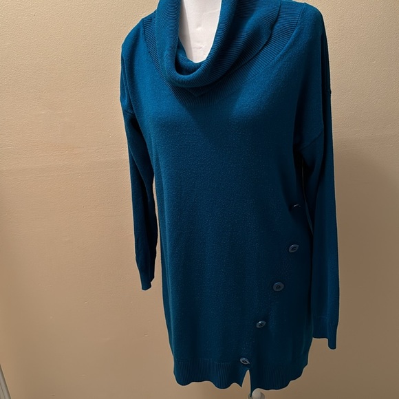 Soho Sweaters - Beautiful Soho turquoise asymmetrical tunic sweater with cowl neck